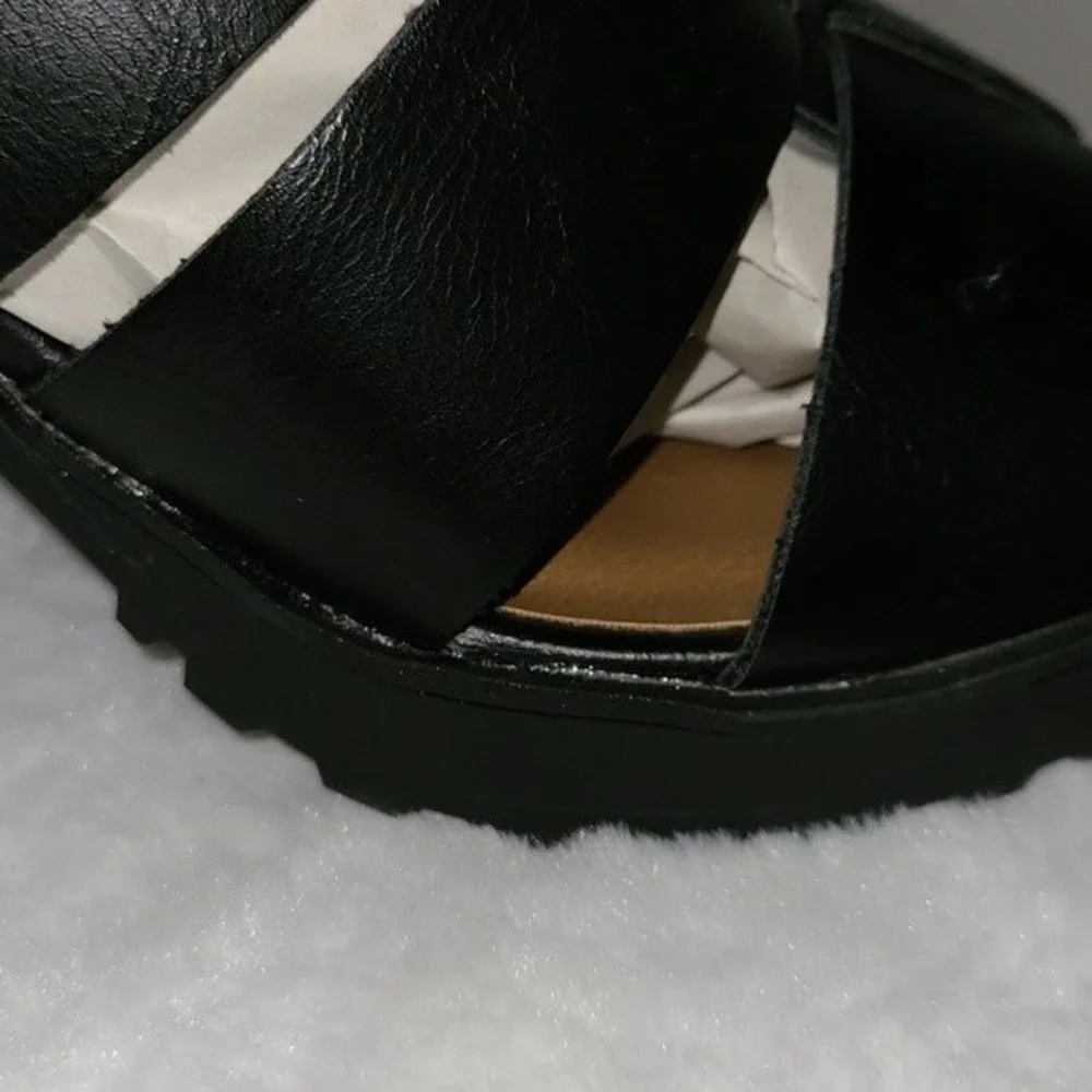 Universal Thread Strapped Block Heel Black Sandals Women's Size 11 NWOT - Picture 15 of 16